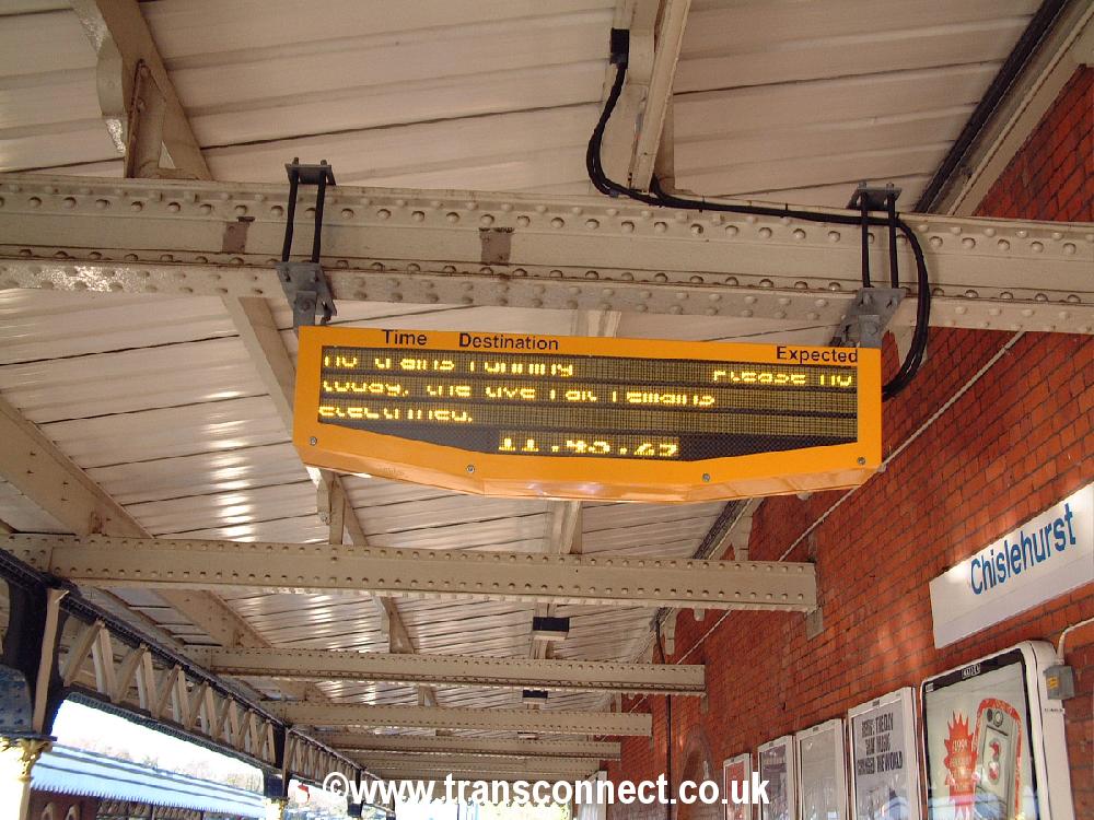 Train Display1 261204 Chislehurst.JPG